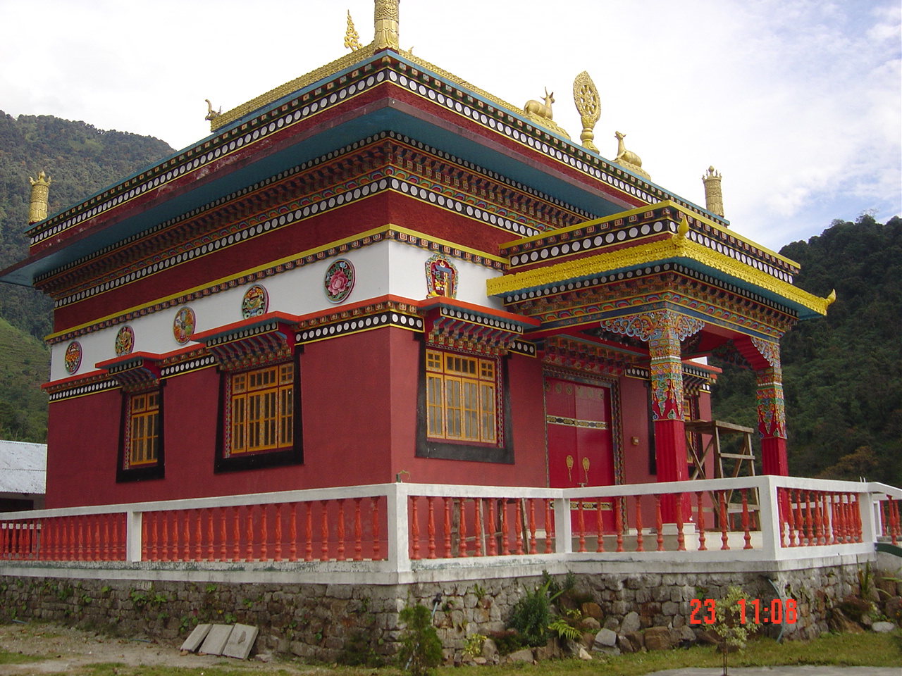 kartok-monastery-the-most-picturesque-of-yuksom-sikkim-tourism-india